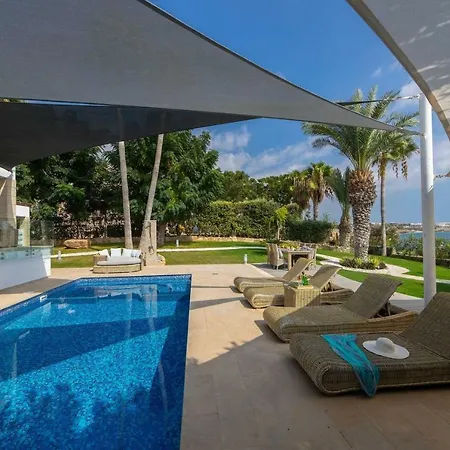 Villa Cleopatra *